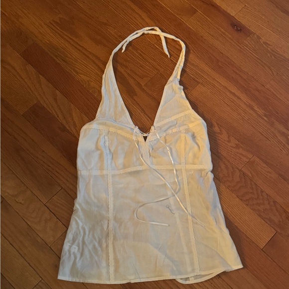 Express Tie Halter with Lace Trim - Picture 4 of 5